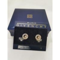 ราคา ต่างหู GIVENCHY​ แบบหนีบ (18964163441)