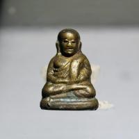 ราคา PM163พระหลวงพ่อเงิน กรุใต้ฐานชุกชีพระประธาน วัดตะพานหิน จ.พิจิตร พิมพ์นิยม เนื้อทองผสม ปี 2451-2462 (42163883285)