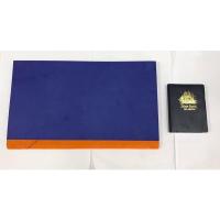 ราคา สมุดปกน้ำเงินเล่มใหญ่พร้อมสมุดโน๊ตเล็ก (10794889790)