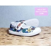 ราคา victoria รองเท้าเด็กมือสอง สภาพดี กลิ่นหอมมากๆ รหัส ป353 (16242376050)