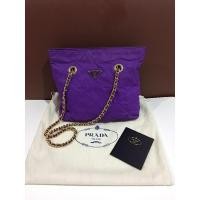 ราคา Used Prada chain bag ของแท้100% (6544345701)