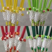 ราคา พร้อมส่ง 3.5บาท ติดโบว์ริบบิ้น +หลอดซอย ไม้เสียบธนบัตร ไม้กฐินตกแต่งหลอดซอย งานบุญ-งานกฐิน ยาว15-16นิ้ว 1แพ็คมี50ไม้ (26854212442)