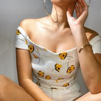 ราคา มือ 2 พ ร้ อ ม ส่ ง : JASPAL เสื้อไหล่ปาดผ้ากระสอบ ลายดอกไม้สีเหลือง (4811586223)