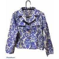 ราคา เสื้อแขนยาว ลวดลายสีน้ำเงิน ผ้าคล้ายใยแก้ว แต่เนื้อผ้านิ่มกว่า (11724892261)