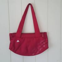 ราคา Adidas กระเป๋าสะพาย กระเป๋าสะพายไหล่ ขนาดเล็ก คล้องไหล่ ของแท้ 100% ของมือสอง (22538270182)