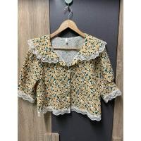 ราคา เสื้อครอป ลายดอกสีเหลือง (แต่งชายระบายลูกไม้) (27456796441)