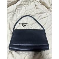ราคา ungaro (10/6”) กระเป๋าหนังดำนิ่ม/ทรงถือ (28759804789)