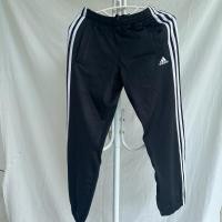 ราคา กางเกง adidas สีดำแต่งแถบ (27614977105)