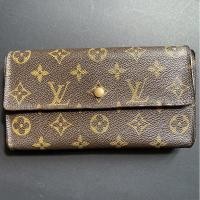 ราคา Used Louis Vuitton Monogram Porte Tresor International Trifold Long Wallet มือสอง (4659047751)
