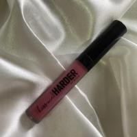 ราคา 4u2 kiss me harder ปริมาณเหลือ95%70฿ (17465141383)