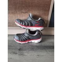 ราคา รองเท้า Nike หนอน 17 cm. (25363151915)