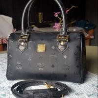 ราคา MCM ทรงหมอน 25 แท้%มือสอง+ถุงผ้า (2432867554)