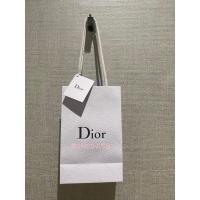 ราคา ถุงแบรนด์เนม ของแท้ ถุงกระดาษ แบรนด์ Dior พร้อมการ์ด (ตามรูปเลยนะคะ) (4059122299)