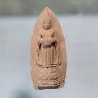 ราคา Q803พระปางอุ้มบาตรเนื้อผง หลวงปู่บุดดาถาวโร จ.สิงห์บุรี รุ่นรวยให้เข็ด (52503729489)