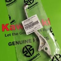 ราคา 46092-47 มือเบรค Kawasaki Z 250 SL Versys 250 Eliminator Right handle Z250 SL เดิม (46304787779)