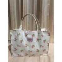 ราคา กระเป๋าCath kidston งานแท้มือสองรหัสผู้ขาย6886 (4090580871)