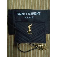 ราคา กระเป๋า YSl woc 7.5 นิ้วสีดำ (5770914781)