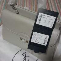 ราคา Sale!!!กระเป๋าหิ้ว LYN สีเทาอ่อนมีสายสะพาย ของแท้100%จากช๊อป (1616695459)