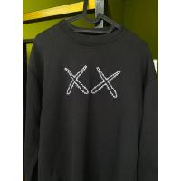 ราคา Uniqlo x kaws คอกลม* (20582342044)