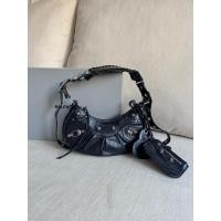 ราคา used Balenciaga Le cagole in Black (27777139877)