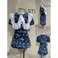 ราคา A51 CHALITA เซต 2 ชิ้น เสื้อ+กระโปรง ผ้ายีนส์ แต่งปกลูกไม้ระบาย (42054523266)
