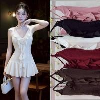 ราคา DLM. มินิเดรสเกาะอกผูกคอแต่งกุหลาบระบายอก ผ้ายืดหนังไก่วิ้ง ราคา 350 บาท Free Size XS S M ใส่ได้ผ้ายืด (56253027537)