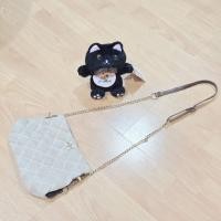 ราคา พร้อมส่งกระเป๋า สะพายมือสอง สายโซ่ (49553868216)
