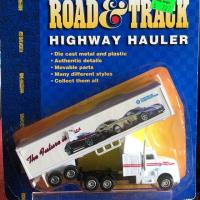 ราคา รถเหล็ก Maisto งานเก่า Road & Truck Highway Hauler (7517559573)