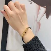 ราคา สร้อยข้อมือ Dior CDLock (57859116681)