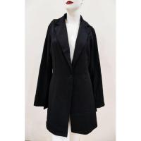 ราคา เสื้อสูททรงเดรสเบลเซอร์ Blazer สีดำไซส์ L อก 37-39 นิ้ว ตัวนี้ผ้าไม่หนาไม่มีซับในมีป้าย ติด 1 กระดุม ผ่าแขน ไม่มีกระเป๋า (28486950505)