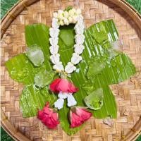ราคา [ สินค้าพร้อมจัดส่งด่วน ] พวงมาลัย ชายกุหลาบ ดอกไม้สด ขนาดกลาง (42630250210)