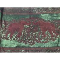 ราคา ผ้าคาดเตียงลายช้างสีแดงปักเลี่ยมทองขนาด 49.5×191 cm.มีชายพู่ลวดลายสวยงาม (41720326341)