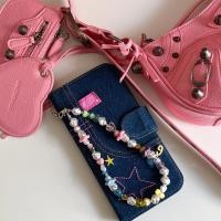 ราคา สายคล้องโทรศัพท์(มุกพลาสติกนะ)ใส่จี้ตัวอักษรA-Z (18753991872)