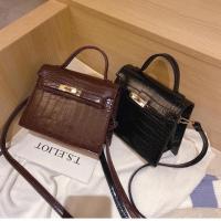 ราคา พร้อมส่ง กระเป๋าแฟชั่นเกาหลีนำเข้า สุดฮิตตลอดกาล ใช้งานง่ายได้กับทุกลุค (3835943070)