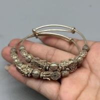 ราคา คอลเลกชันเบ็ดเตล็ดโบราณวัตถุเก่าทองแดงเงินเงินเงินคู่สร้อยข้อมือโบราณคู่ 4.20.98 (45559166215)