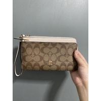ราคา กระเป๋า coach คล้องมือ size L รุ่นใหม่มือ 1 สีขาวครีม ลายซีน้ำตาลอ่อน (20956864862)