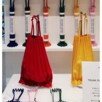 ราคา NEW ME ISSEY MIYAKE TRUNK PLEATS BAG สี RED (7114892368)