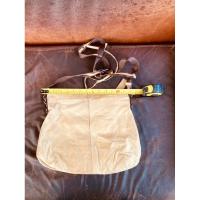 ราคา กระเป๋าสะพาย crossbody หนังแท้ (24218984770)