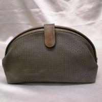 ราคา CHARLES​ JOURDAN​ กระเป๋าถือ กระเป๋ามือสอง (MADE​ IN​ JAPAN)​ (29655196863)