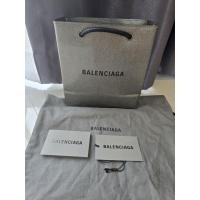 ราคา Used once นอนตู้ ปี 2019 Balenciaga shopping bag อุปกรณ์ตามรูป (41509426785)