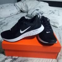 ราคา Nike Legend React มือสองของแท้พร้อมกล่อง (3717685401)