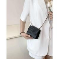 ราคา กระเป๋ามินิมอลทรงเหลี่ยมสายโซ่ (17578168852)