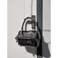 ราคา PANDORA SMALL BLACK MATTE (12198134659)