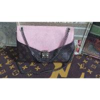 ราคา กระเป๋าสะพาย Louis Vuitton หนัง canvas ลาย monogram สลับหนังแท้สีชมพูมือสอง (18845475559)