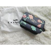 ราคา coach กระเป๋าสะพาย Mini Brynn Crossbody with dreamy land floral print สีกรมดำ Midnight จากราคาเต็ม 16,500 บาท แท้ % (16275680397)