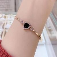 ราคา สร้อยข้อมือไทเทเนียมแฟชั่นโรสโกลด์ป้องกันสนิม18เคชุบทองตาสีขาว (41755698731)