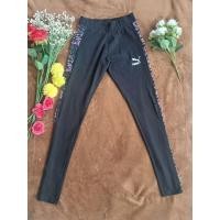 ราคา กางเกงออกกำลังกาย ผ้ายืดเข้ารูป (s) /เอว 24-28" สะโพก 36-40" ยาว 34"/มือสอง (50607027714)