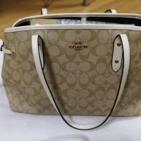 ราคา Coach ถังหูรูดสีขาว มือสอง ของแท้ (2630216812)