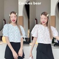 ราคา ครอปแขนพองทรงแขนตุ๊กตาผ้าลูกฟูกพิมพ์ลาย ทรงคอกลมติดกระดุมหัวใจ กระเป๋า 2 ข้าง Cookie Bear (25714313281)