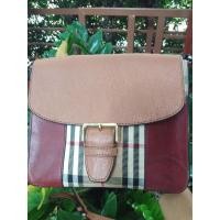 ราคา Burberry Red/Purple Dickens Leather canvas Message er Bag 10.5"L*3"w*8Hกระเป๋าแบรนด์เนมแท้มือสอง (9660078173)
